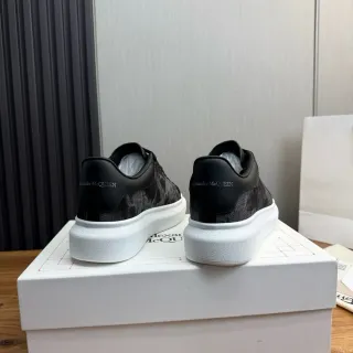 Alexander McQueen Oversized Sneaker Black and White Lifestyle Sneakers