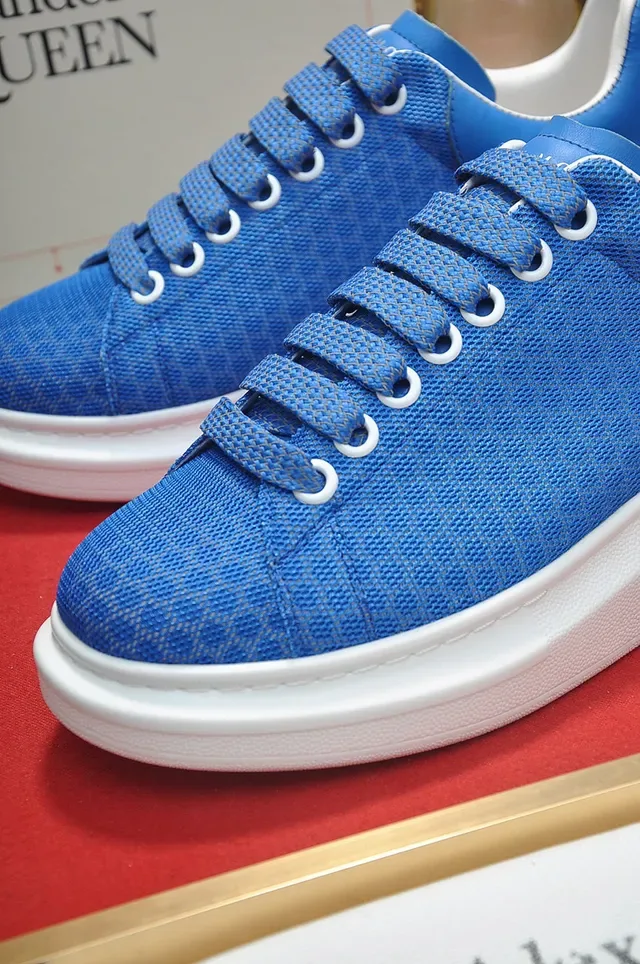 Alexander McQueen Oversized Sneaker Blue Textured Upper Lifestyle Sneakers 3