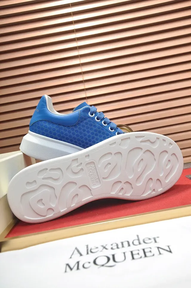 Alexander McQueen Oversized Sneaker Blue Textured Upper Lifestyle Sneakers 4