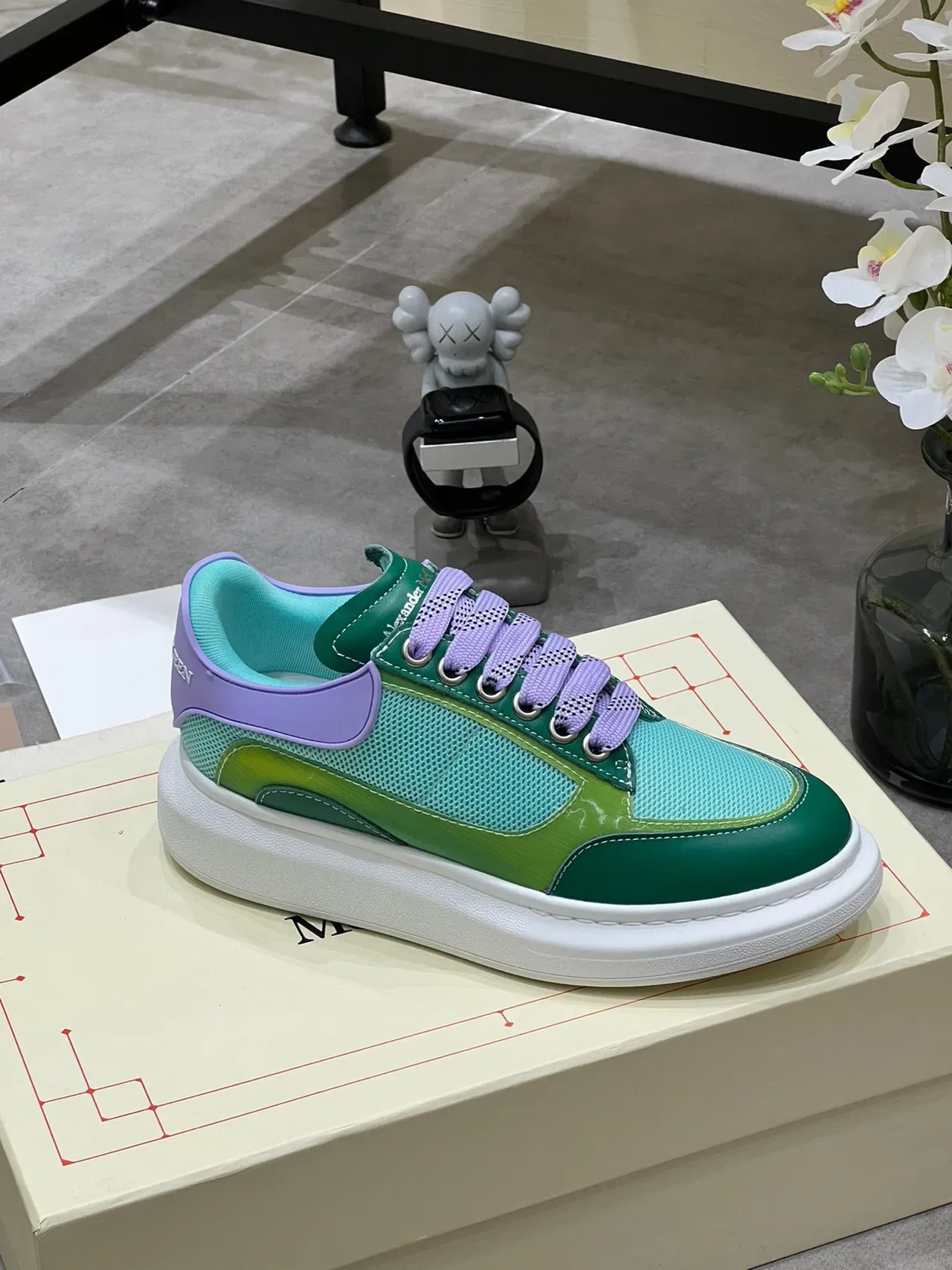 Alexander McQueen أخضر بنفسجي أبيض Oversized Lifestyle Sneakers 5