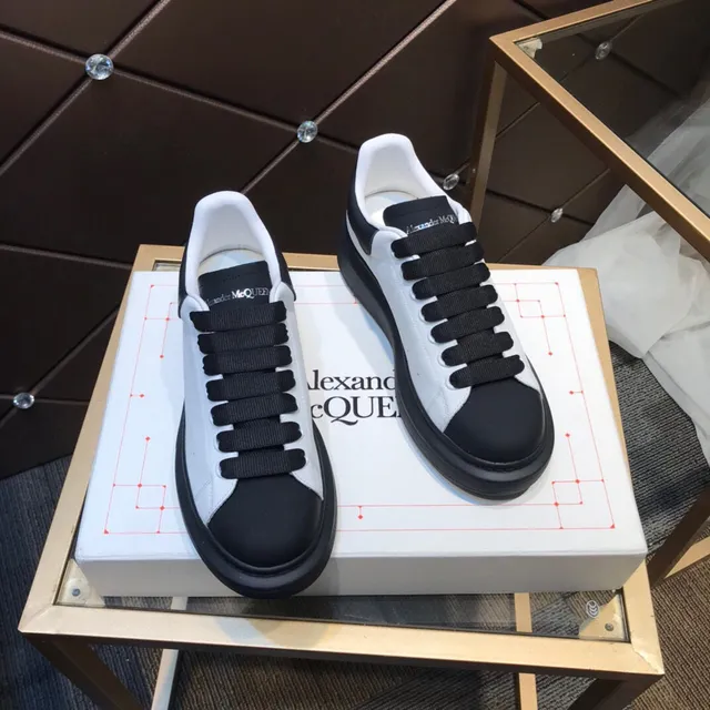 Alexander McQueen ওভারসাইজড স্নিকার সাদা কালো লাইফস্টাইল স্নিকার 7