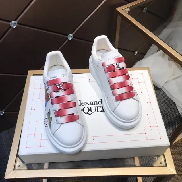 Alexander McQueen ওভারসাইজড স্নিকার সাদা গোলাপি গ্র্যাডিয়েন্ট স্ট্র্যাপ লাইফস্টাইল স্নিকার 8