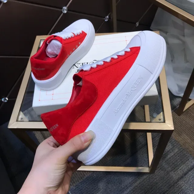 Alexander McQueen Sneakers Lifestyle Slip-On Canvas Rouge Blanc 4