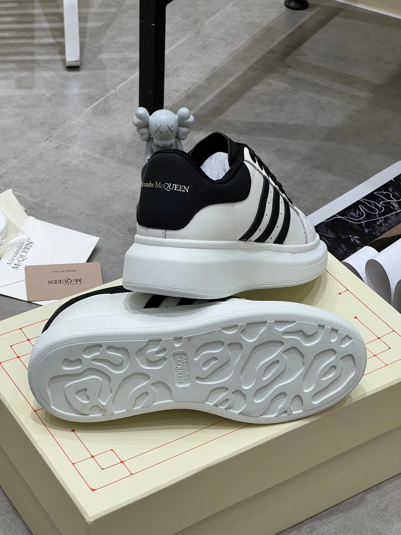 Alexander McQueen White Black Oversized Silhouette Thick Platform Sole Lifestyle Sneakers 3