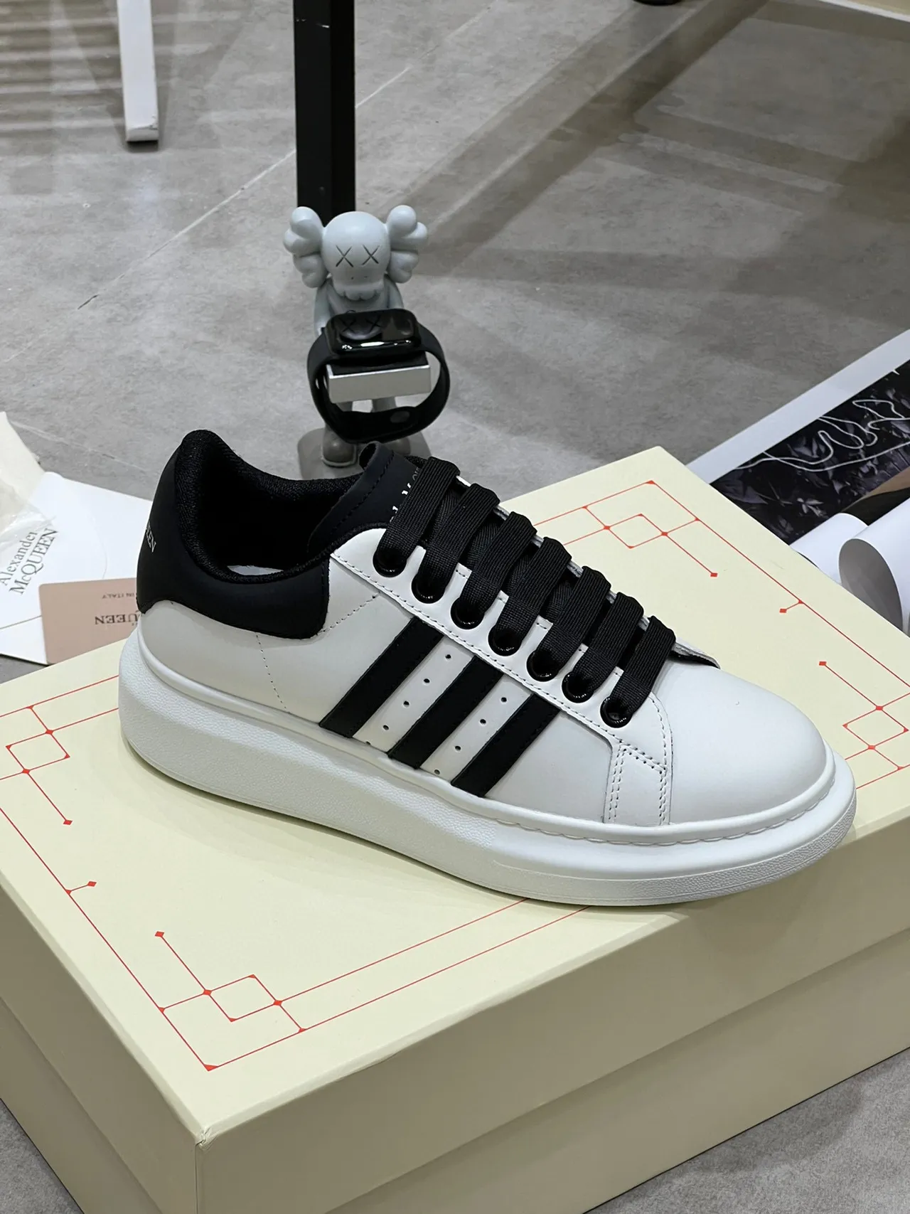 Alexander McQueen White Black Oversized Silhouette Thick Platform Sole Lifestyle Sneakers 6