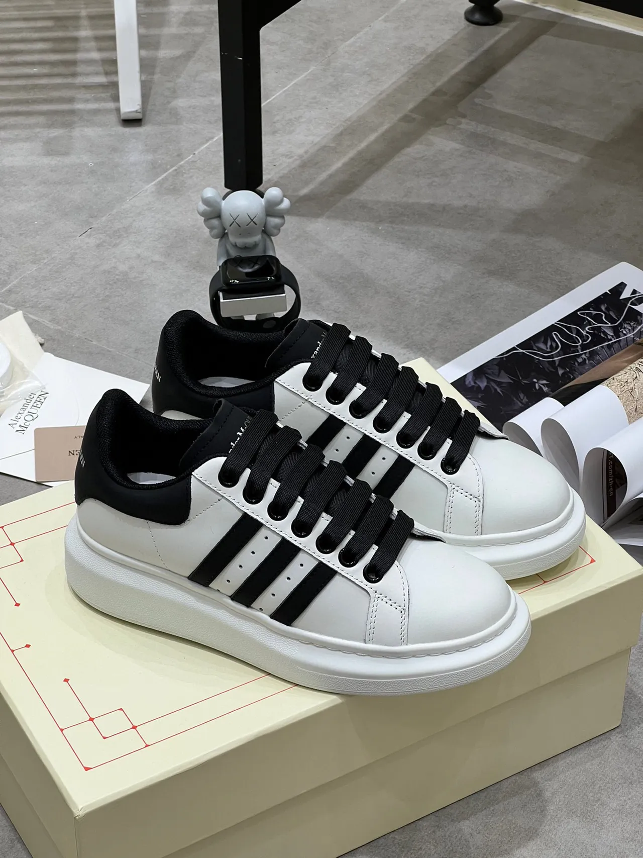 Alexander McQueen White Black Oversized Silhouette Thick Platform Sole Lifestyle Sneakers 9