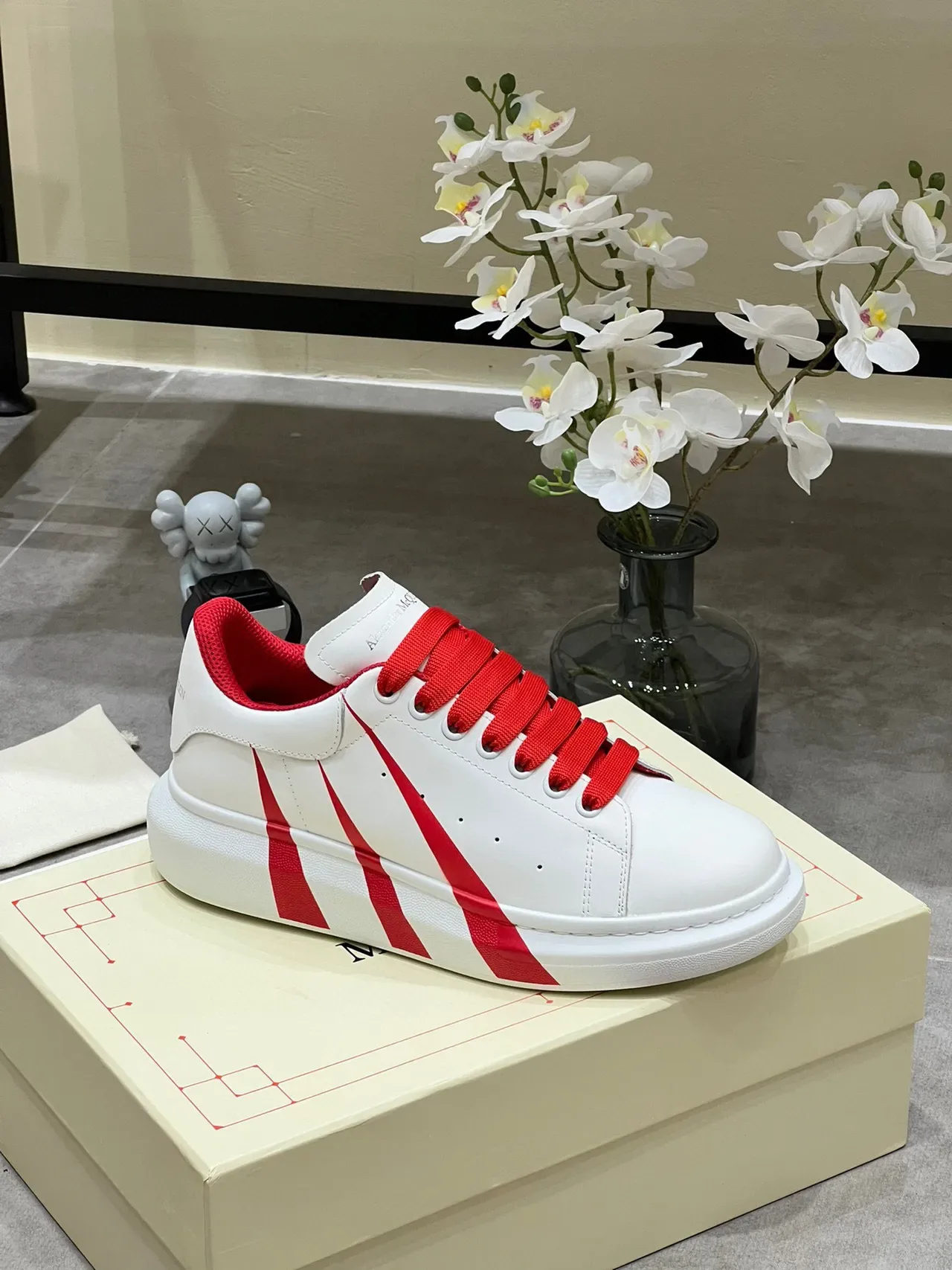 Alexander McQueen White Red Platform Sole Diagonal Stripes Lifestyle Sneakers 7