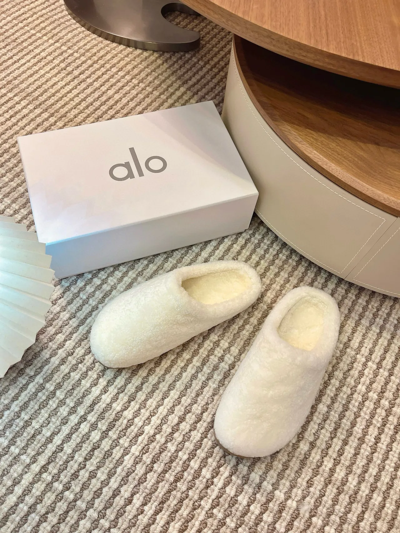 Alo Beige Plush Shearling-Like Open-Back Slippers 8