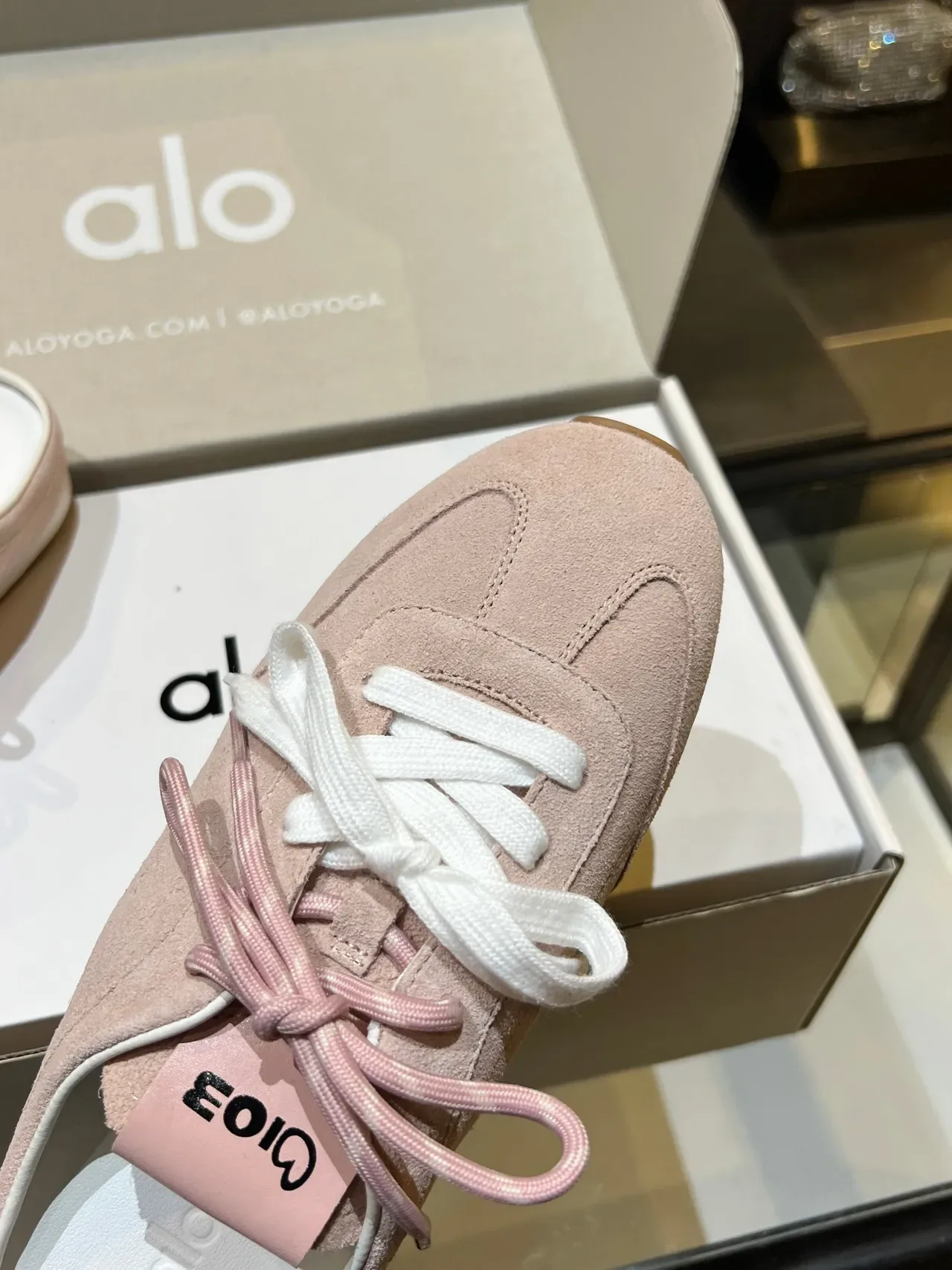 Alo Pink White Suede Upper Dual-Tone Laces Sneakers 5