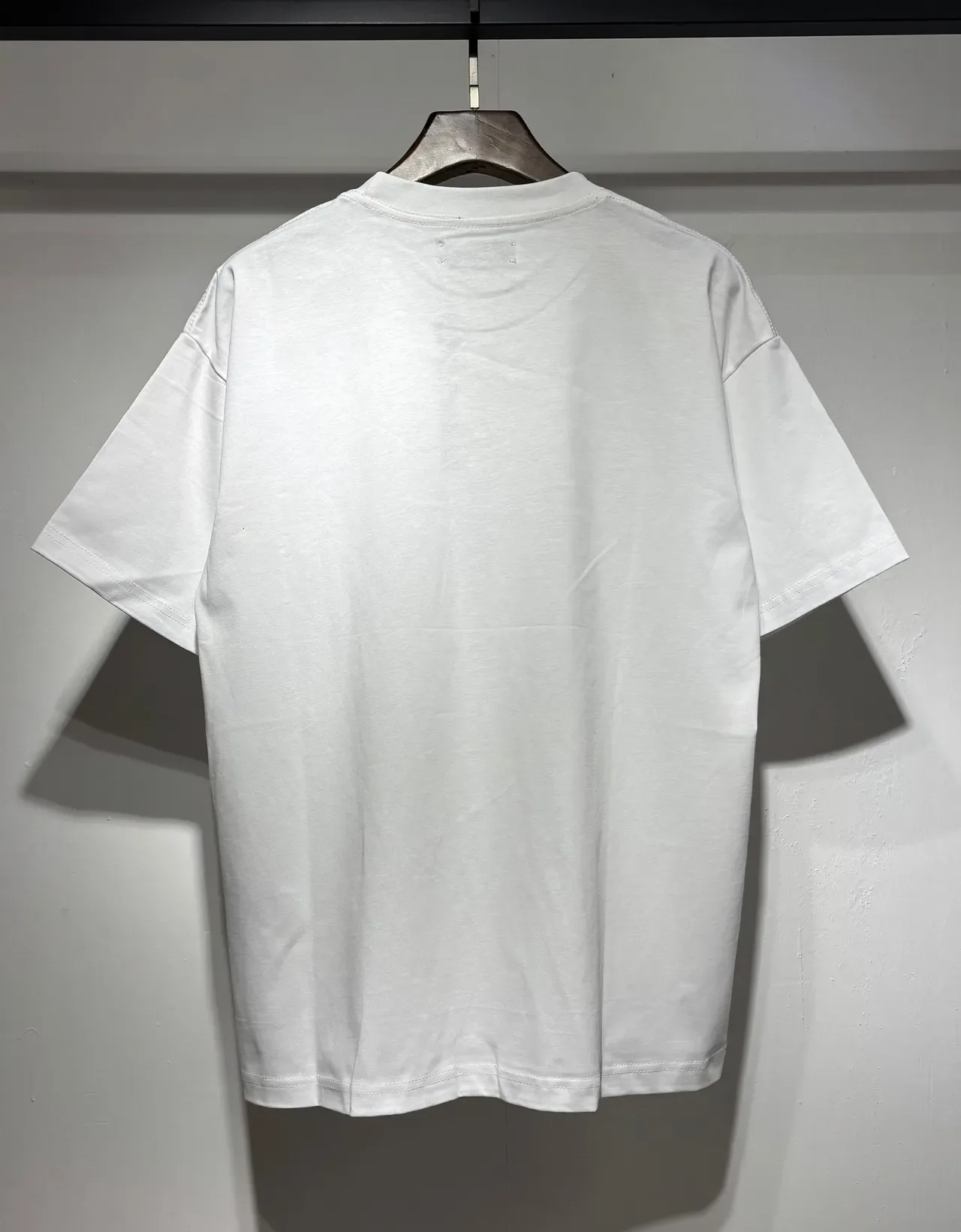 Amiri Oval Logo Graphic T-Shirt 4