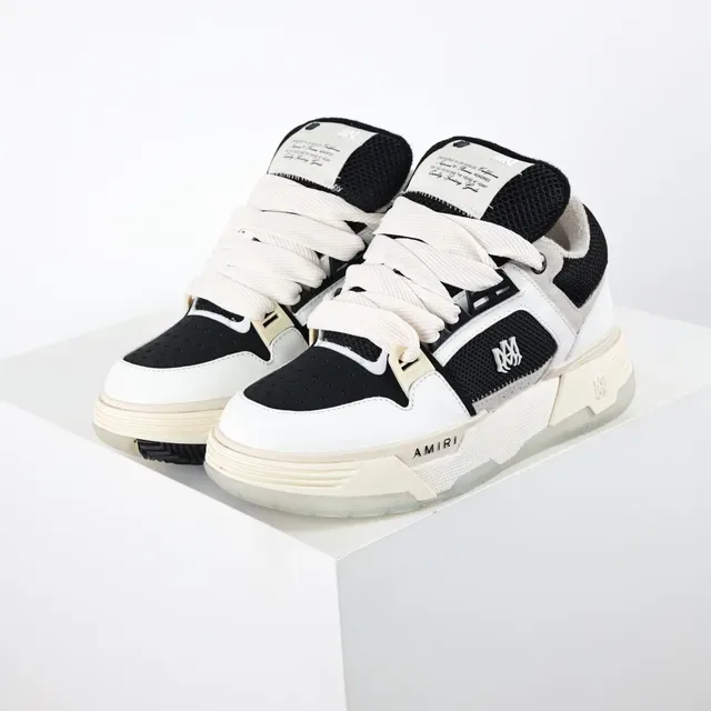 Amiri Skel Top Low branco e preto tênis lifestyle 2