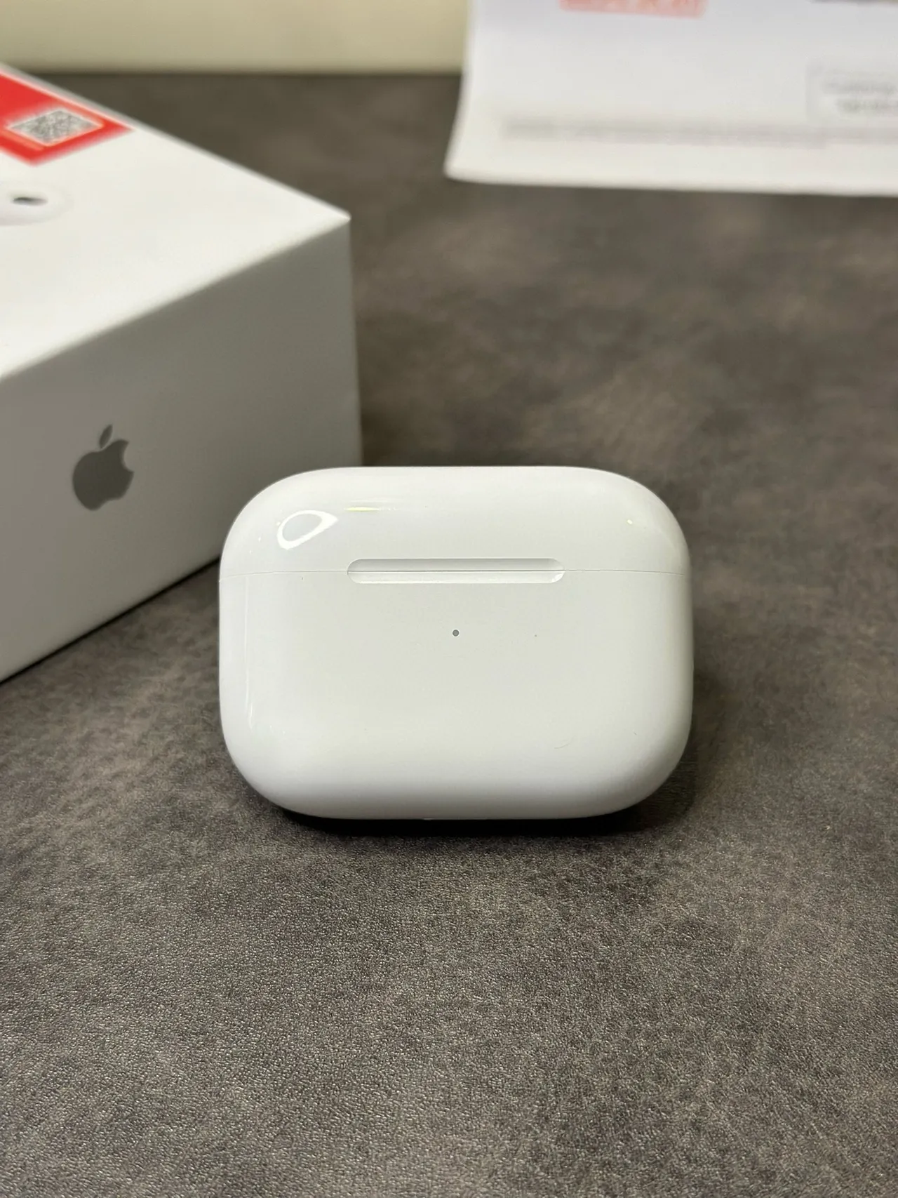 Apple AirPods Pro White Compact Stem Design Silicone Ear Tips TWS Earbuds 4