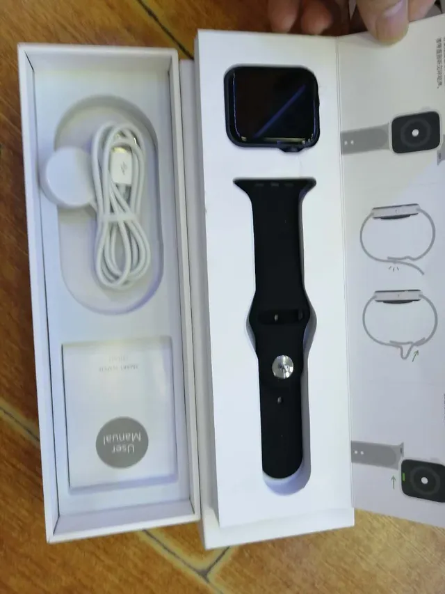 Apple Watch Gray Black Rectangular Display Digital Crown Control Sports Watch 2