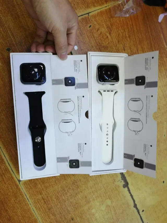 Apple Watch Gray Black Rectangular Display Digital Crown Control Sports Watch 4