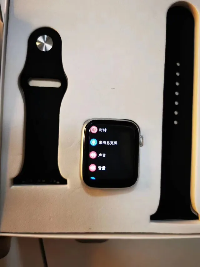 Apple Watch Gray Black Rectangular Display Digital Crown Control Sports Watch 23