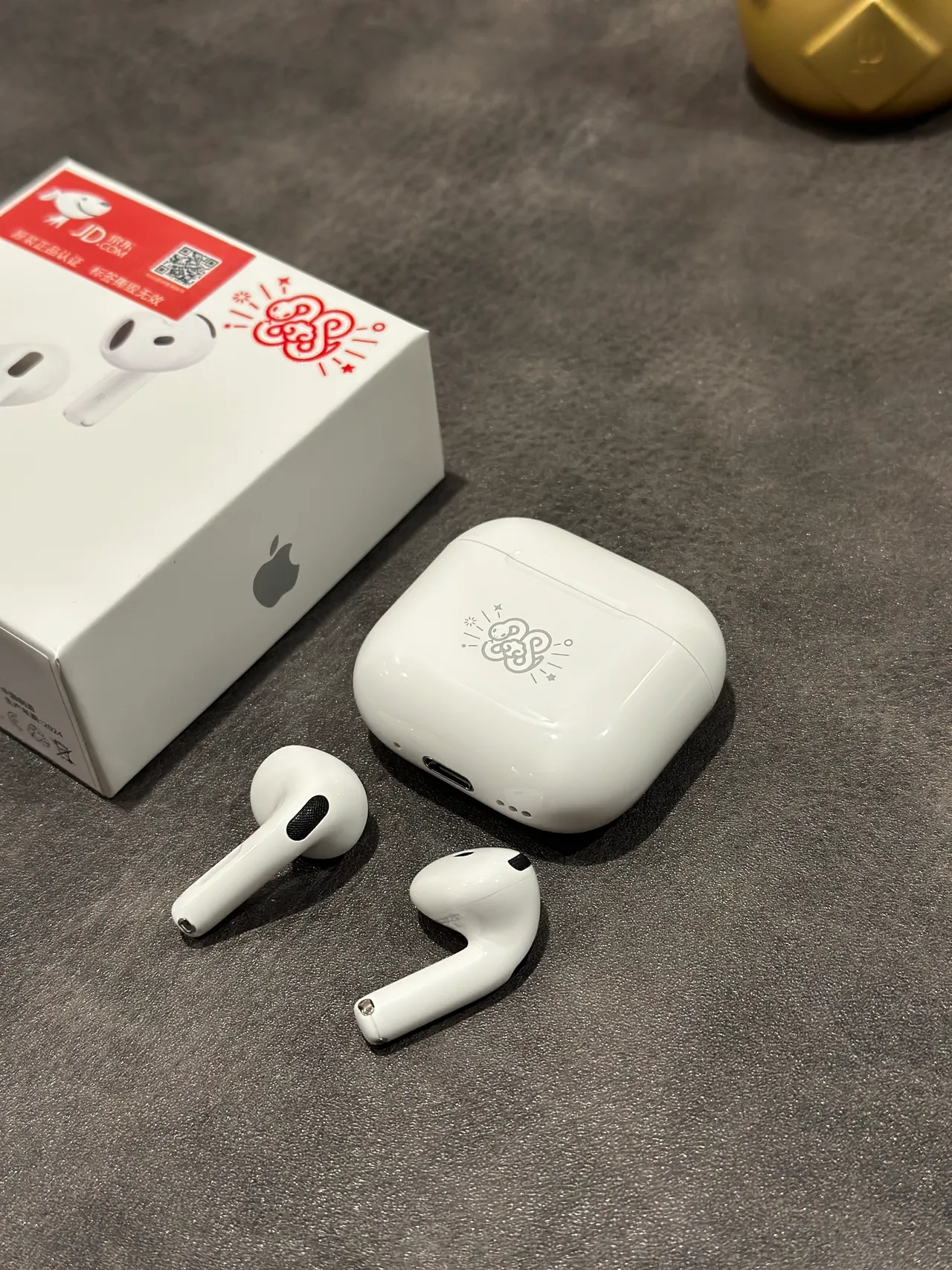 Apple White Black Stem-Style Open-Fit TWS Earbuds 5