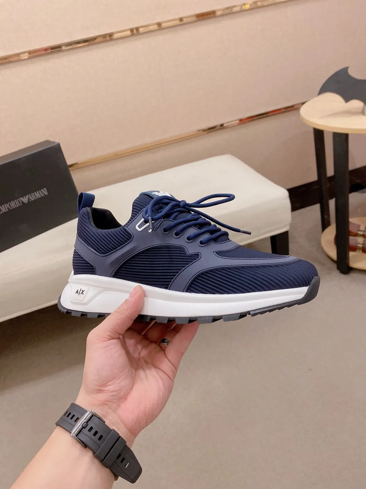 Armani Exchange Zapatillas Lifestyle Azul Marino y Blanco 5