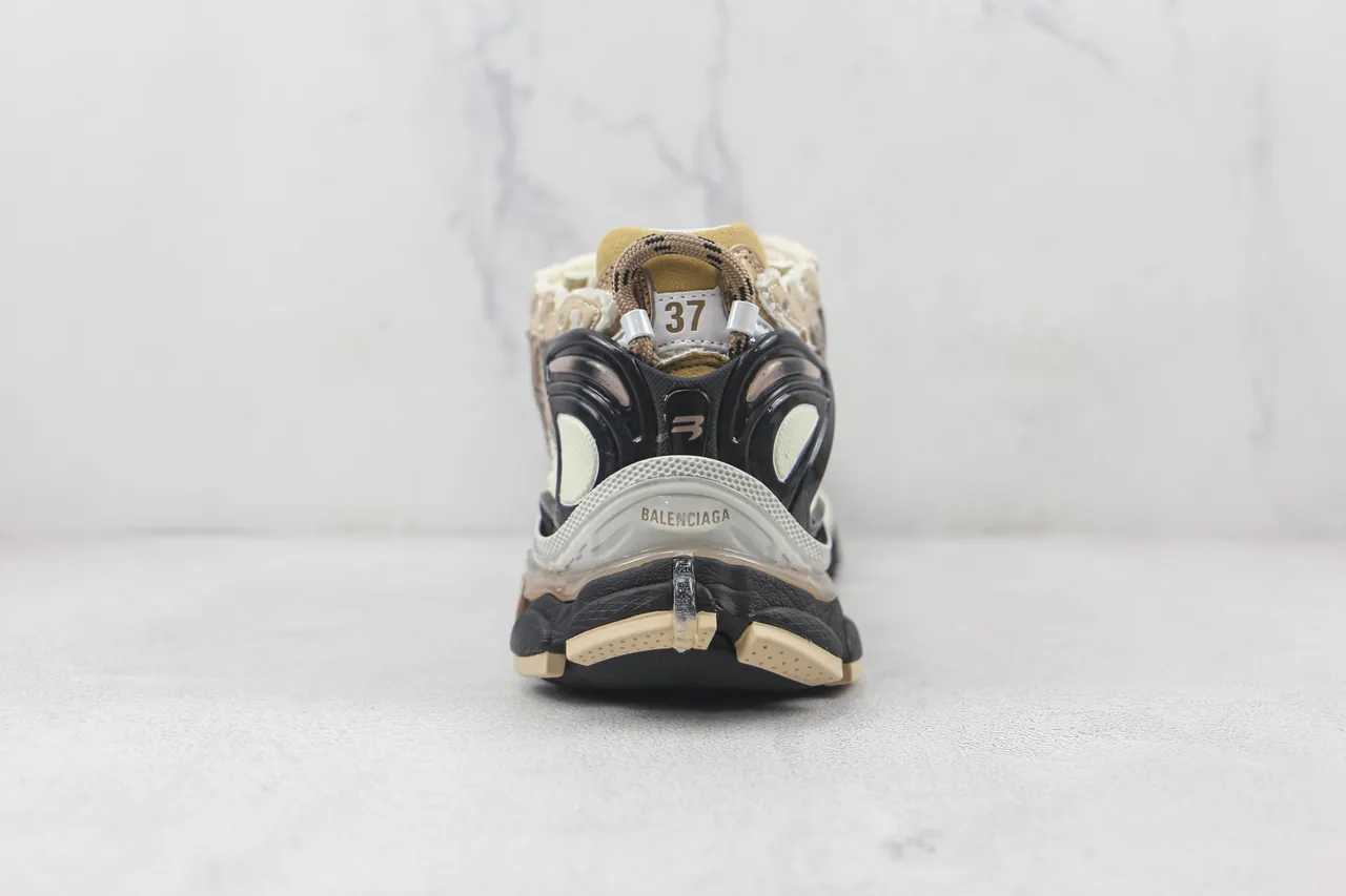 ASICS حذاء رياضي بيج أسود شبكة وطبقة تركيبية مبنية منحوتة كثافة متعددة وسط كعب أحذية رياضية 9