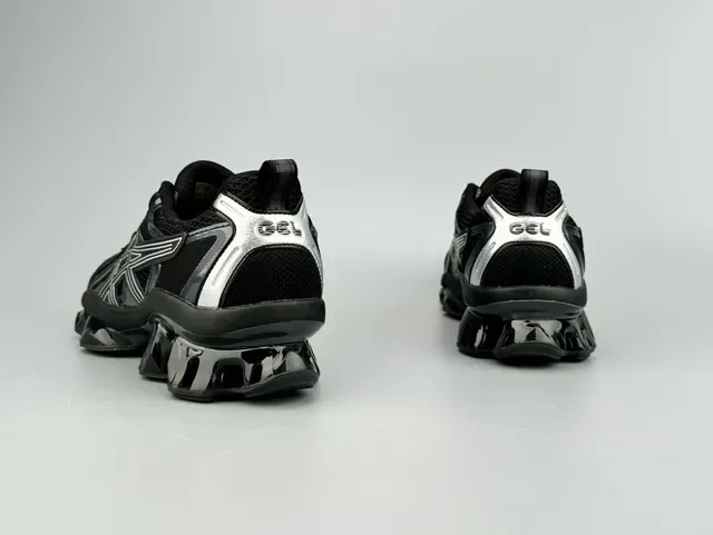 ASICS Black Silver Chunky Sculpted Midsole Mesh And Synthetic Overlay Upper Sneakers 7