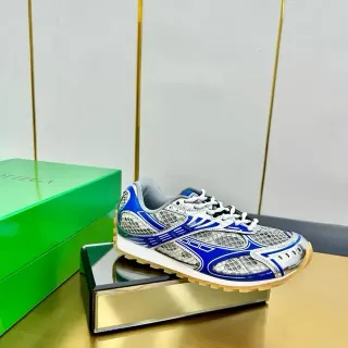 ASICS Blue White Mesh And Synthetic Overlay Construction Tiger Stripe Branding Lifestyle Sneakers