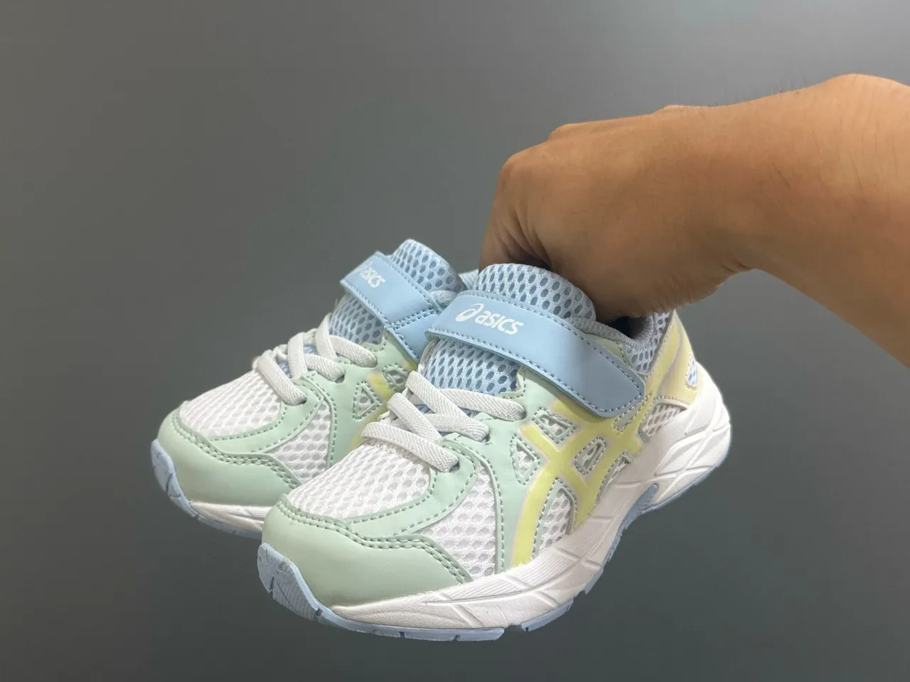 ASICS Gel-Kayano Junior Tênis de corrida Azul Branco Low-Top Fechamento de alça Velcro 9