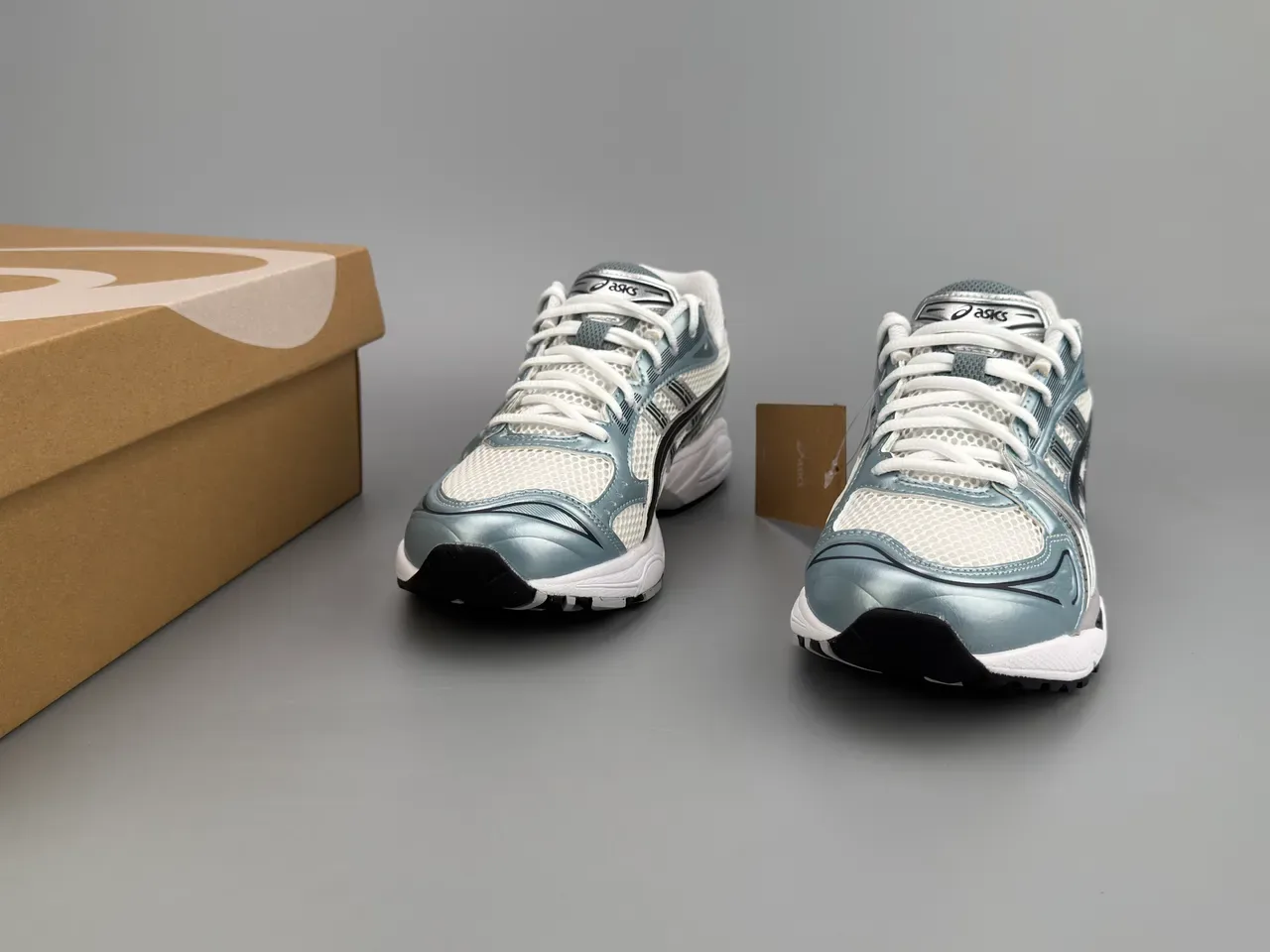 ASICS Gel-Kayano Silver White Black Running Shoes 3