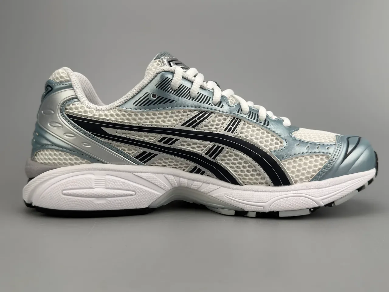 ASICS Gel-Kayano Silver White Black Running Shoes 10