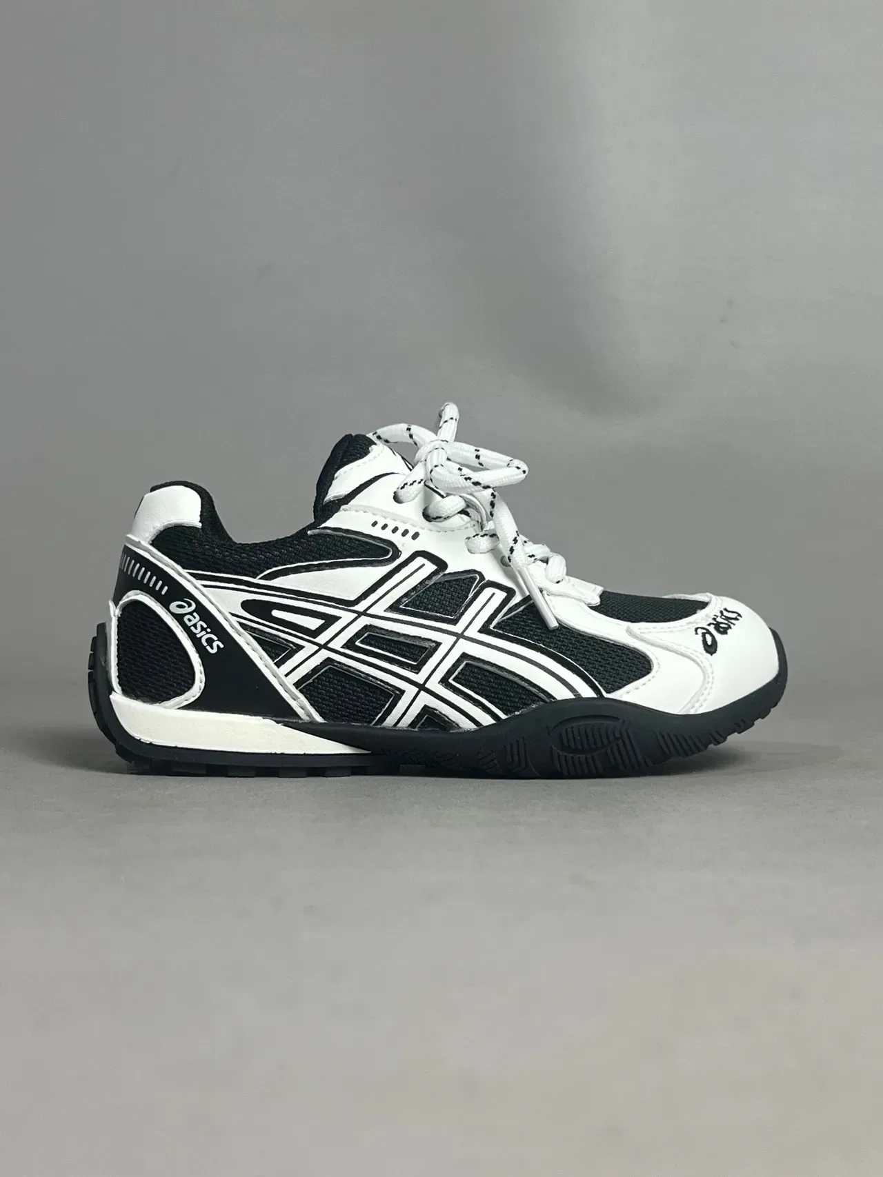 ASICS Tênis de Quadra Interior Branco Prateado Cinza Lifestyle Sneakers 13