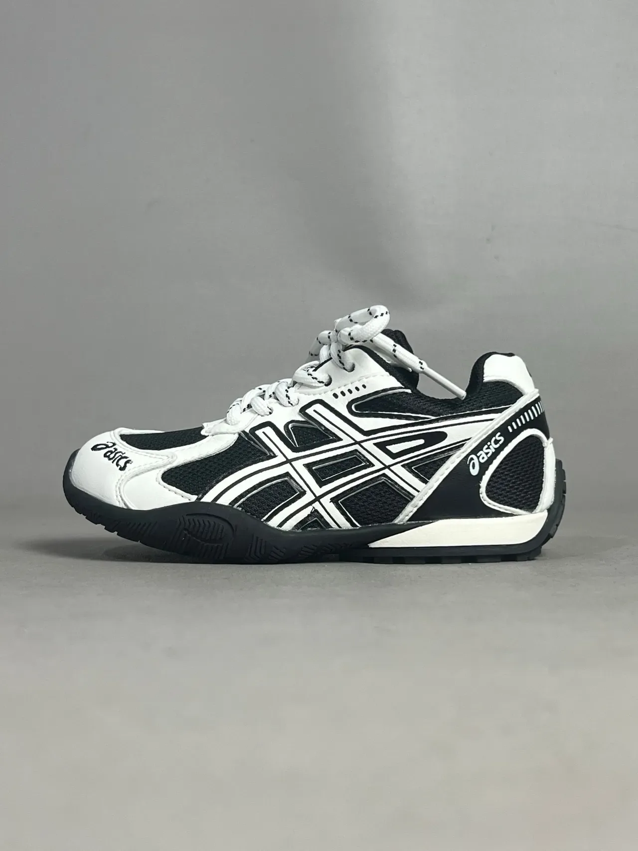 ASICS Tênis de Quadra Interior Branco Prateado Cinza Lifestyle Sneakers 14