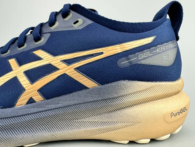 Tênis Running ASICS Navy Gold Mesh Engineered Upper Tiger Stripe Logo 8