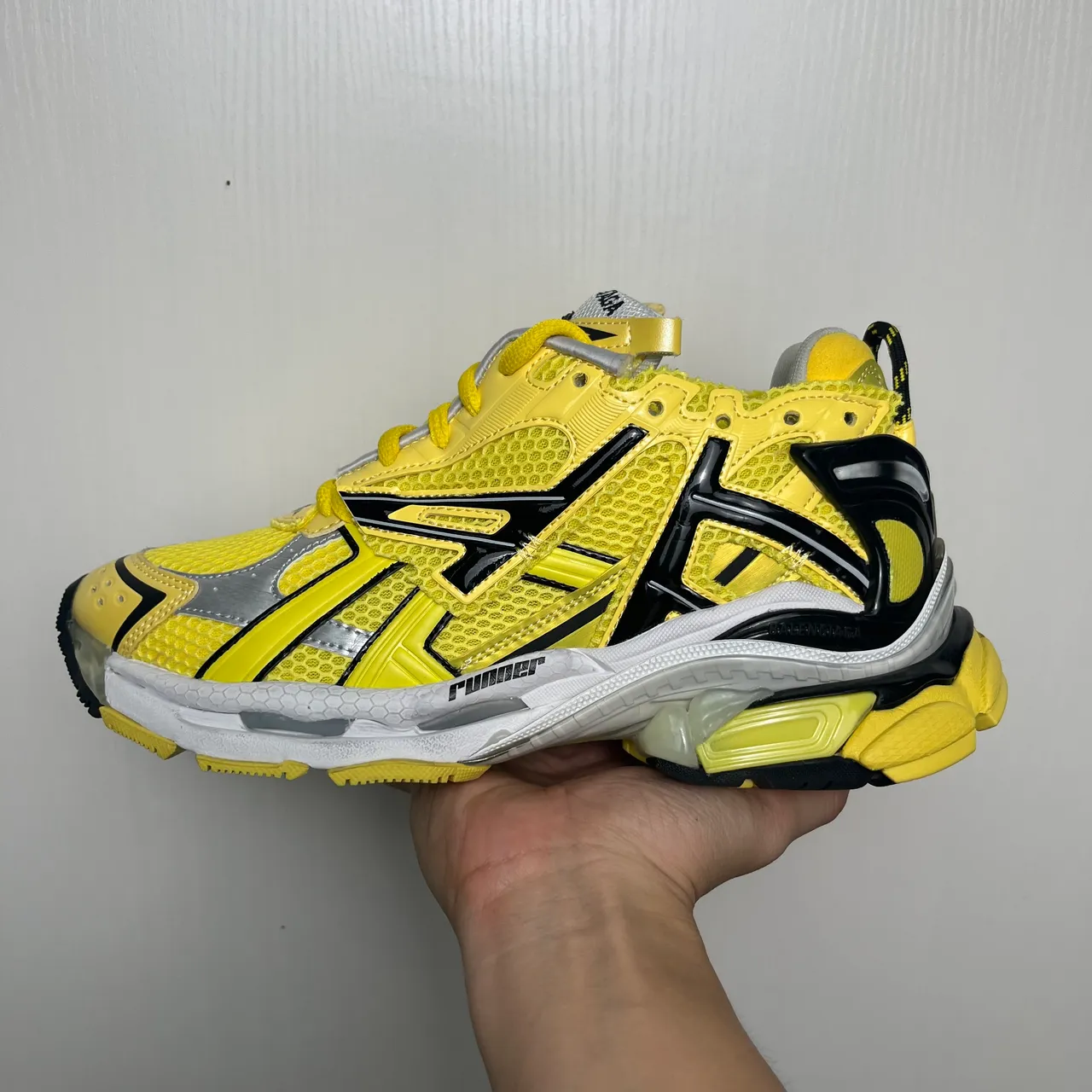 ASICS Yellow Black Mesh Upper Sculpted Midsole Running Shoes 2