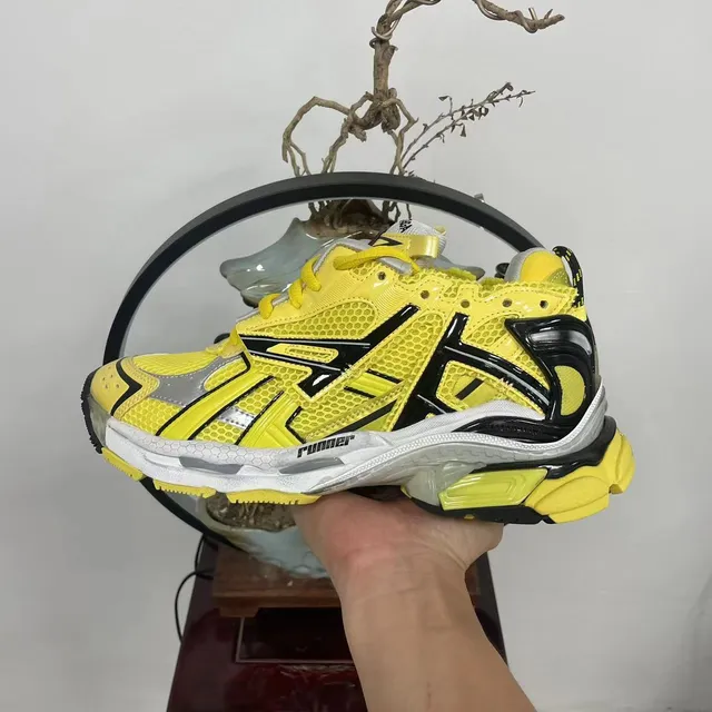 ASICS Yellow Black Mesh Upper Sculpted Midsole Running Shoes 4