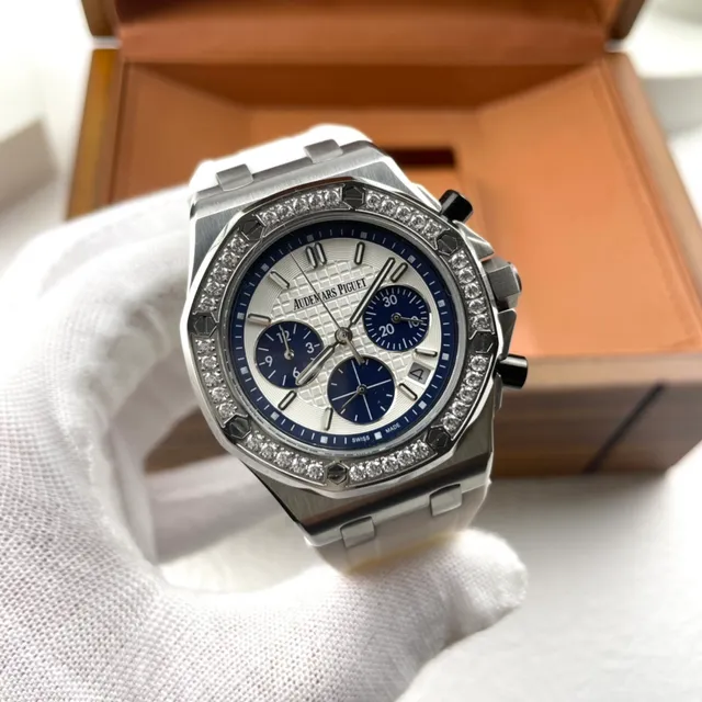 Audemars Piguet Royal Oak Offshore Chronograph White Dial Blue Subdials Mechanical Watch 5
