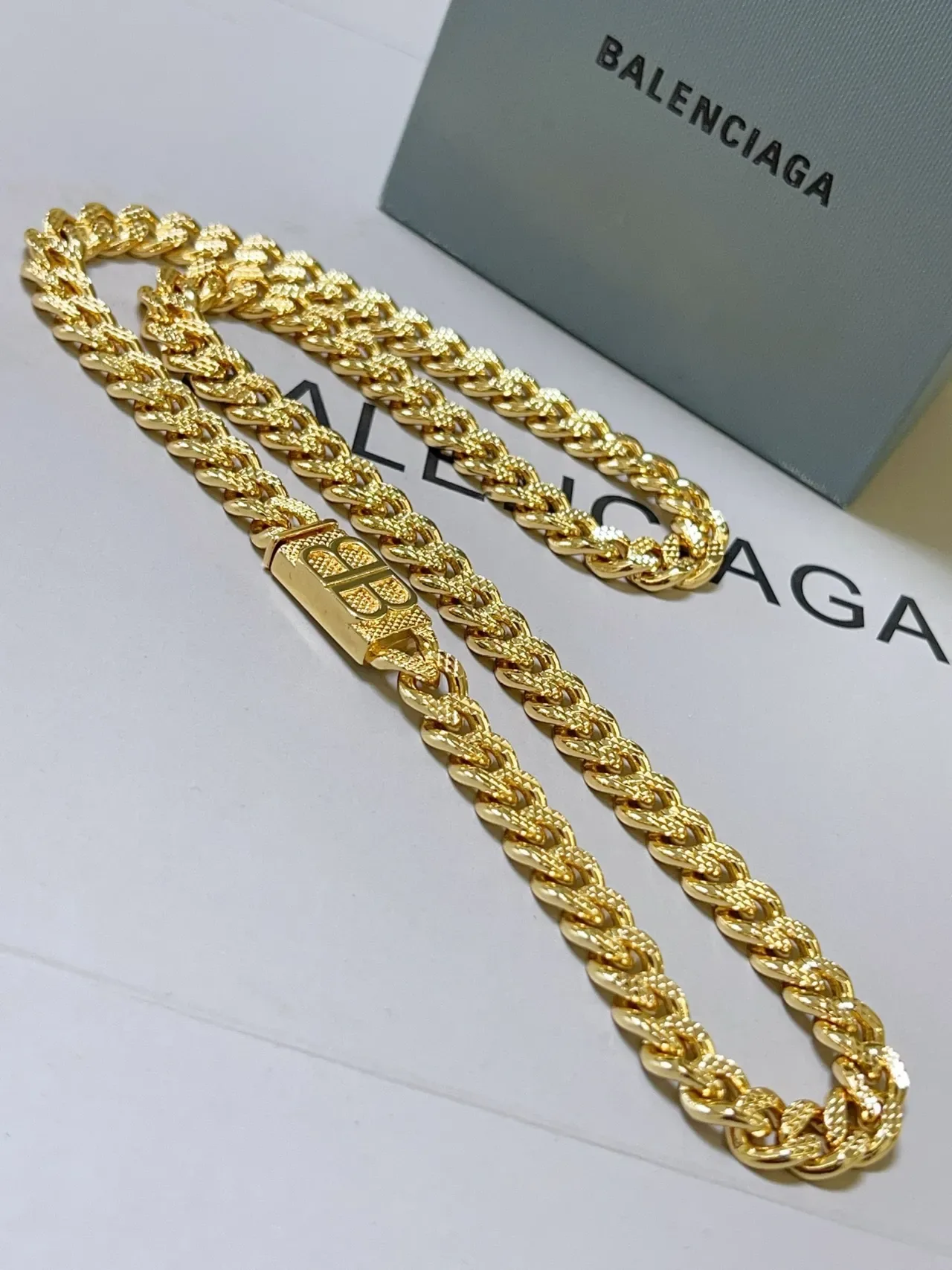Balenciaga BB Chain Corrente de Ouro Grossa Curb Com Fecho Logo Colar 2
