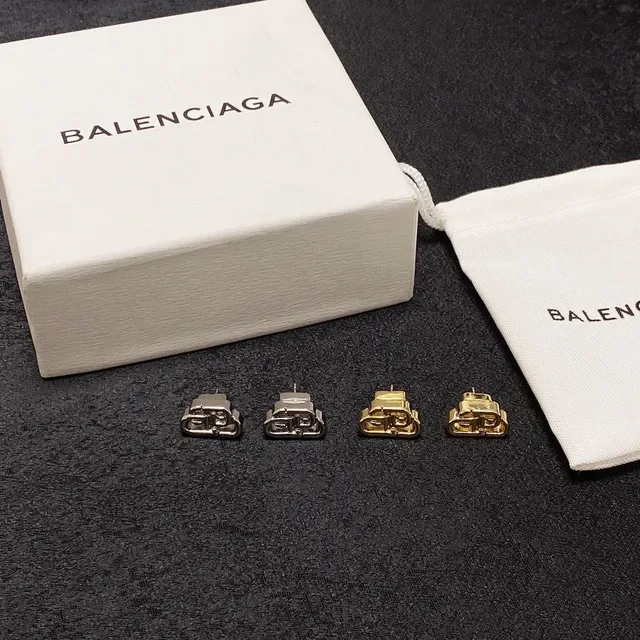 Balenciaga BB Ouro e Prata Interlocking Monogram Brincos de Metal Abierto 2
