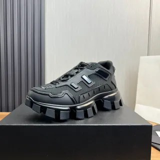 Balenciaga Zapatillas Negros Monocromáticas con Suela Lug Chunky