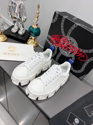 সাদা এবং নেভি Balenciaga Defender চাঙ্কি স্নিকার 9