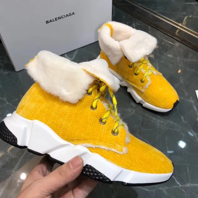 Balenciaga Defender Botas de Neve Amarelas Tricotadas com Forro de Shearling 2