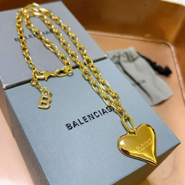 Colar Balenciaga Corrente Chunky Oval Link Dourada Polida 6