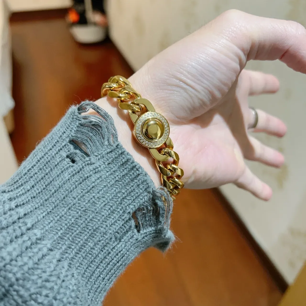 Balenciaga Colar Corrente Curb-Link de Ouro Broche de Pedras Pavé 5