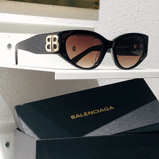 Balenciaga Hourglass نظارات شمسية كات آي أسيتات أبيض 2
