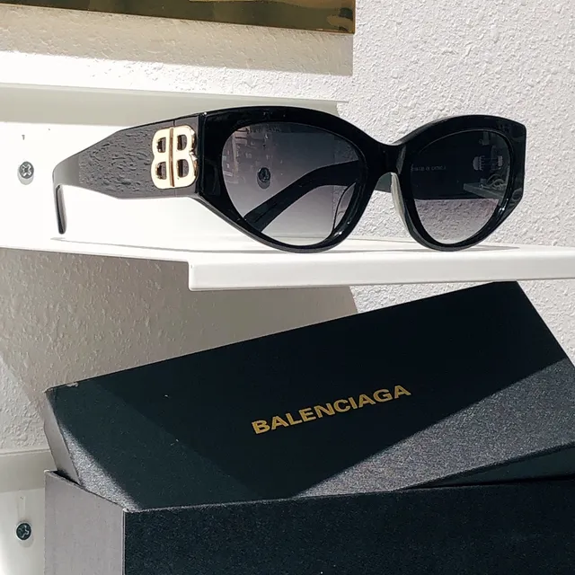 Balenciaga Hourglass نظارات شمسية كات آي أسيتات أبيض 6