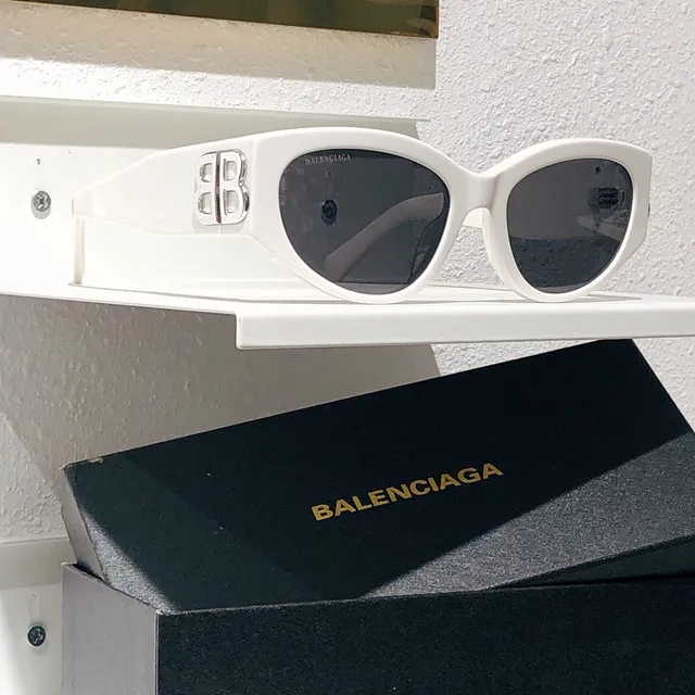 Balenciaga Hourglass نظارات شمسية كات آي أسيتات أبيض 7