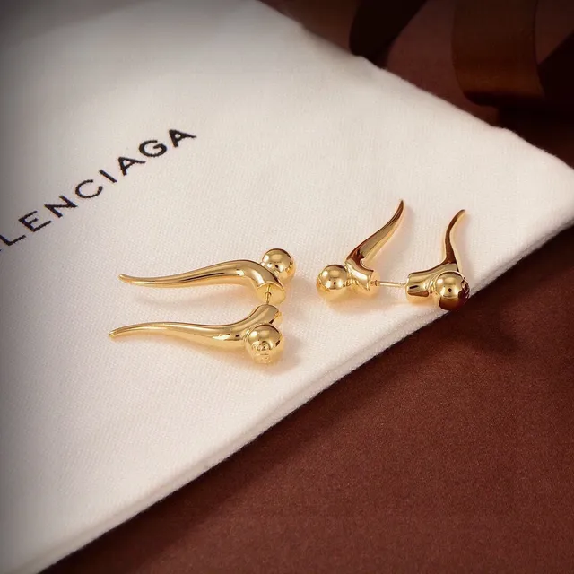 Balenciaga شكل إنسان ذهب فضة مجرد شكل بشري ظل كروي تفاصيل الرأس أقراط 4