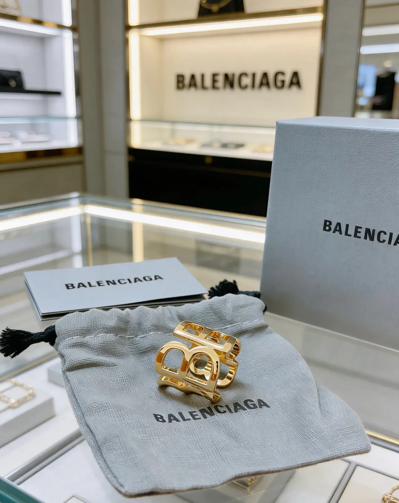 Balenciaga Interlocking B Logo Gold-Tone Ring 6