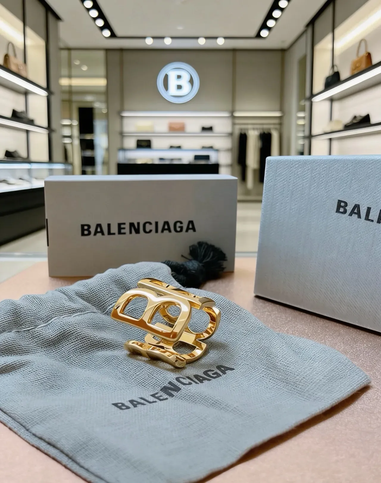 Balenciaga Interlocking B Logo Gold-Tone Ring 8