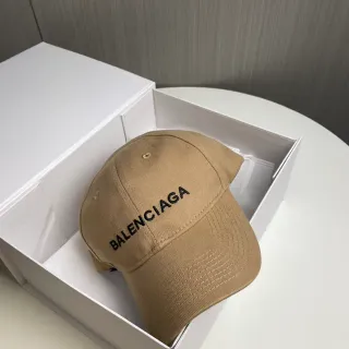 Balenciaga লোগো এমব্রয়ডার্ড খাকি বেসবল ক্যাপ