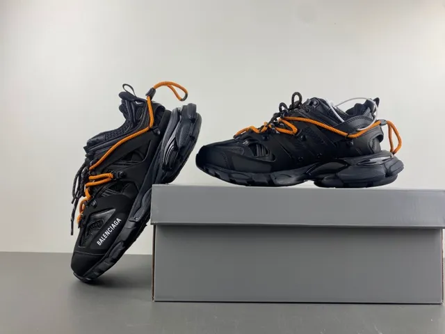 Balenciaga Runner Sola preta laranja Malha e sobreposição sintética Tênis chunky 14