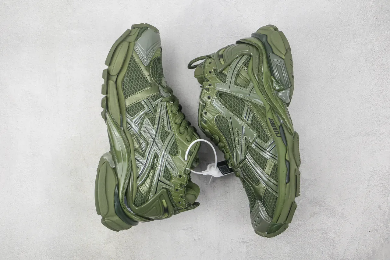 Balenciaga Runner Vert Olive Chunky Sneakers 2