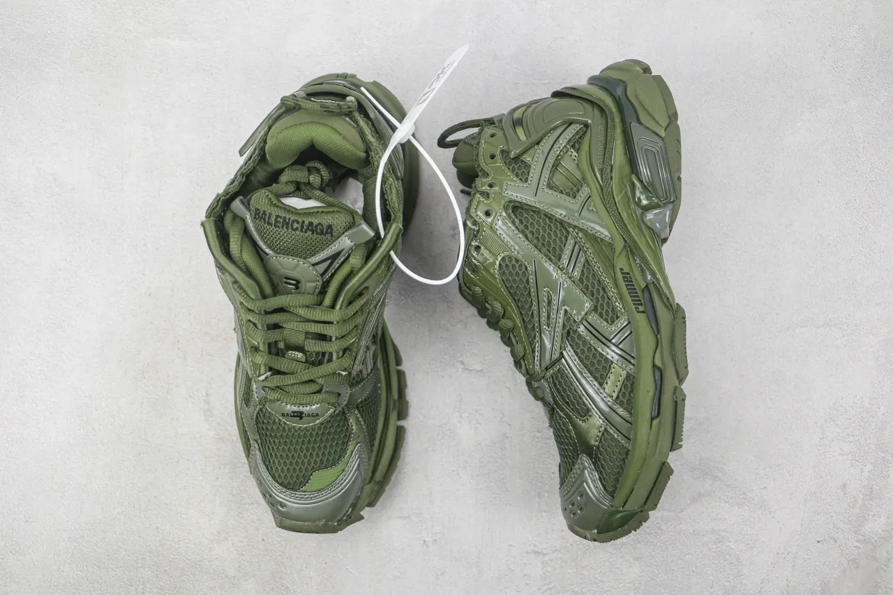 Balenciaga Runner Vert Olive Chunky Sneakers 3